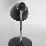 Articulated desk lamp