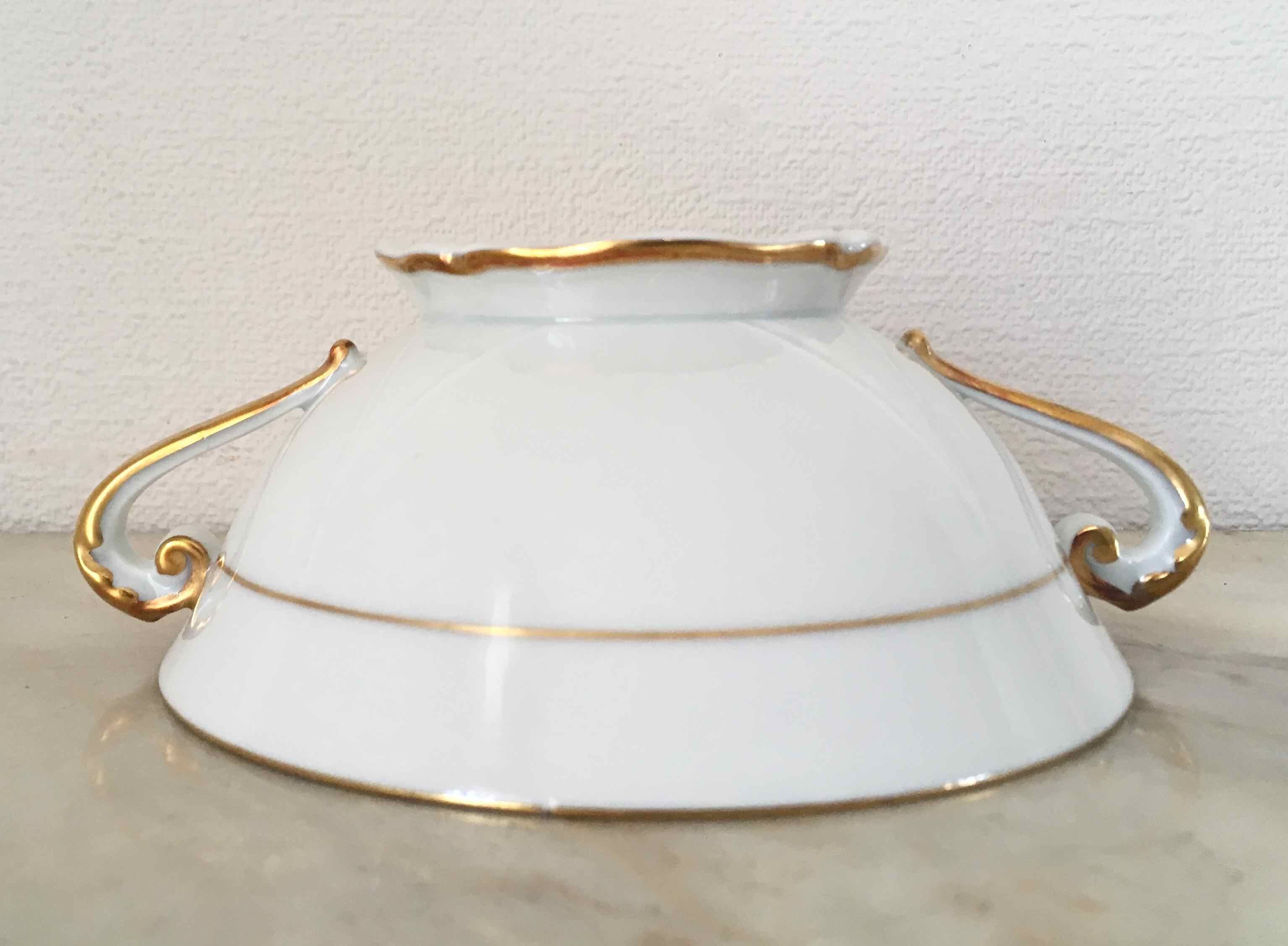 Set of 12 bowls with 2 porcelain handles