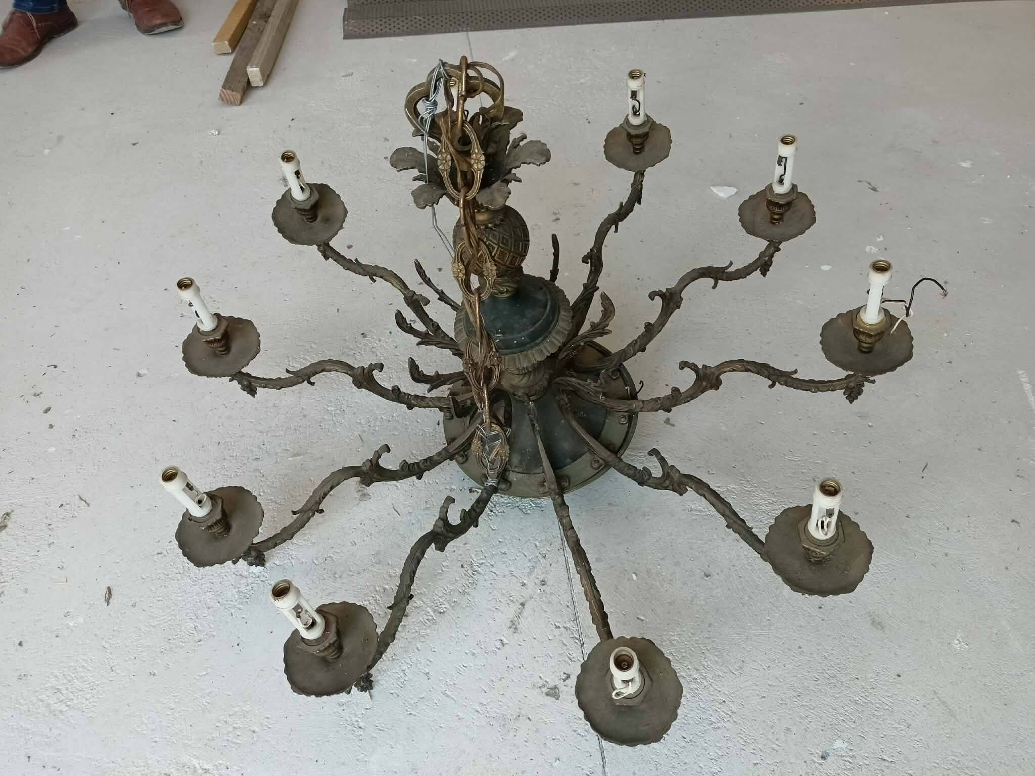 Antique gilded bronze chandelier with 10 branches - Decorative, needs restoration.