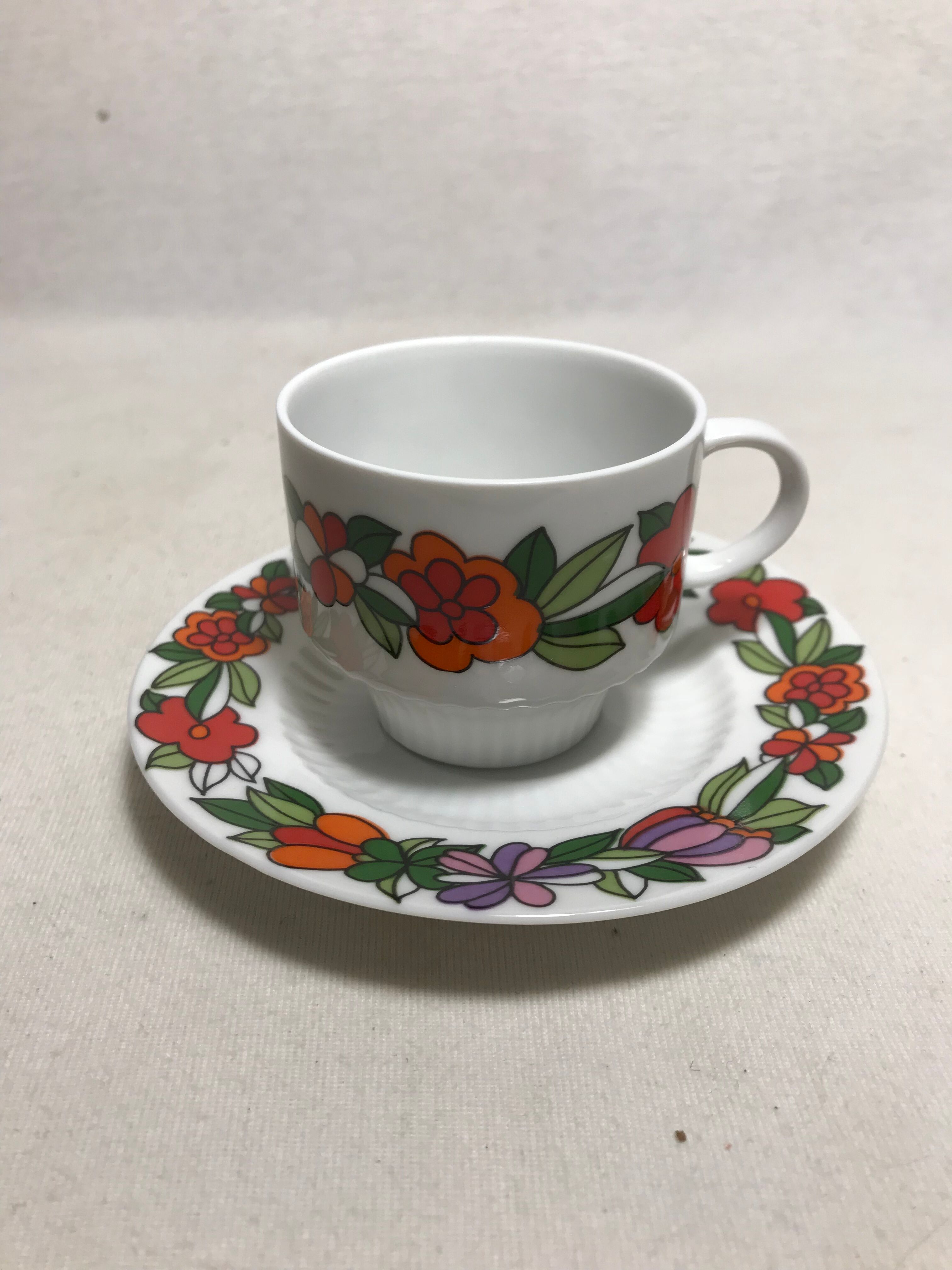 Serie 6 tasses anciennes Kaiser vintage