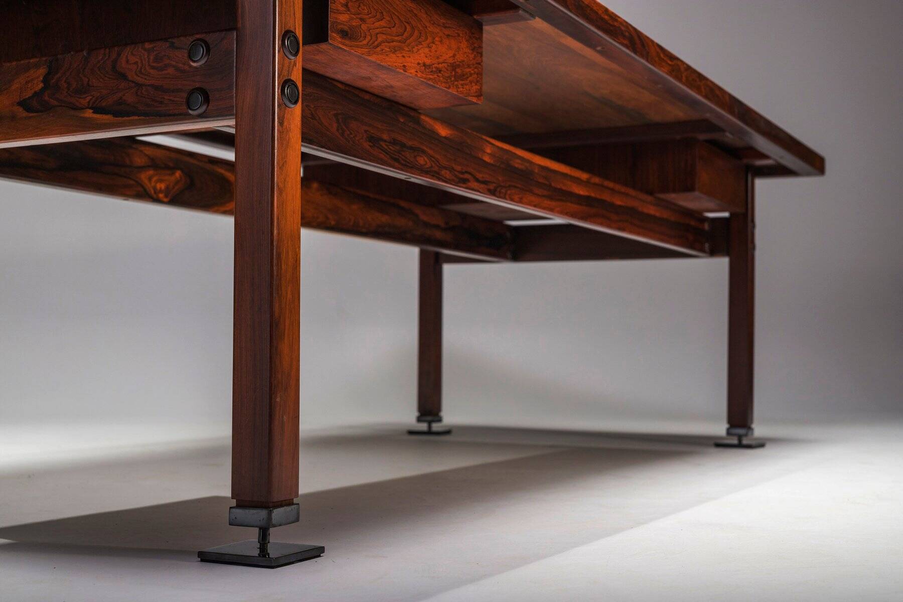 Itamaraty desk by Sergio Rodrigues for Oca, 1960s
