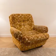 Fauteuil en velours doré, années 70