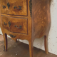 Commode galbée de style Louis XV en marqueterie XX siècle