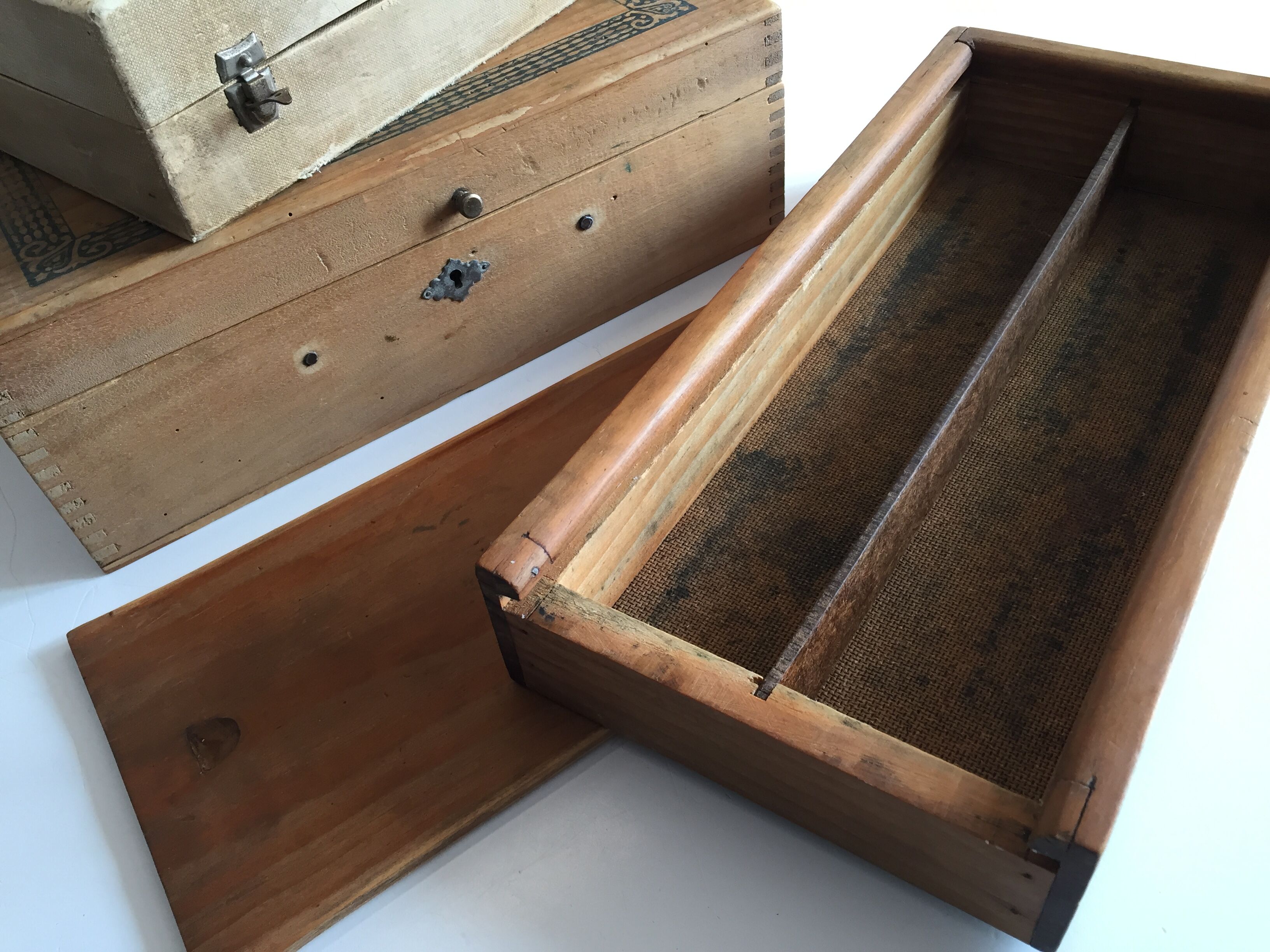Ensemble de 3 boites en bois toilette de pension vintage