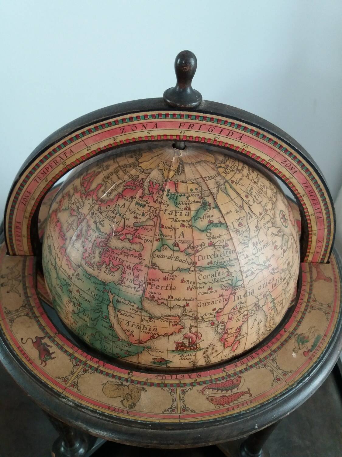 ANTIQUE WOODEN DESK TERRESTRIAL GLOBE ITALY 20TH CENTURY