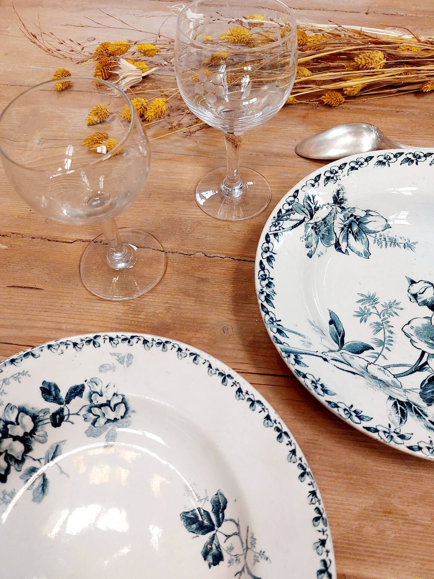 Duo d’assiettes creuses en terre de fer