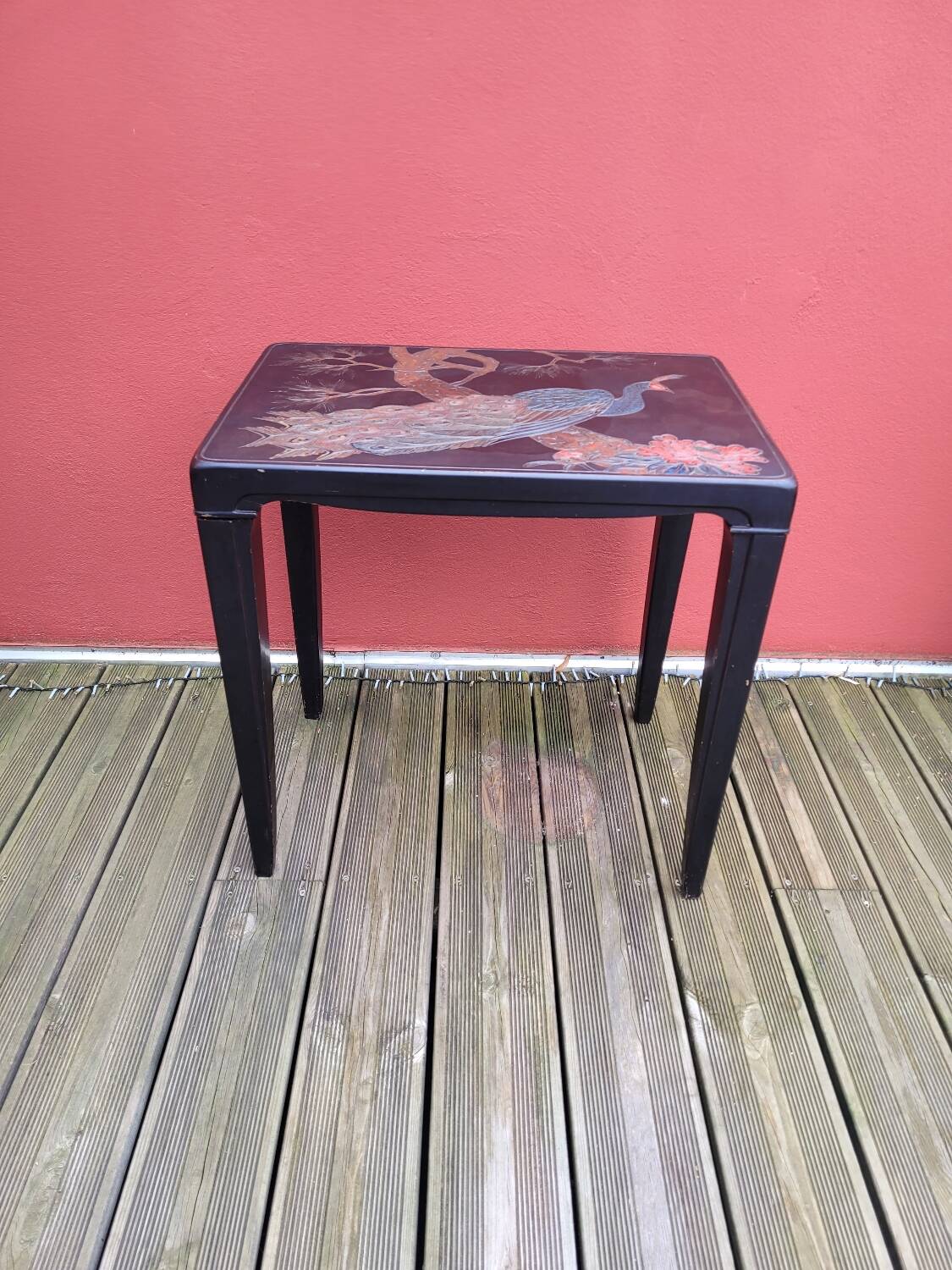 Japanese table in engraved lacquered wood
