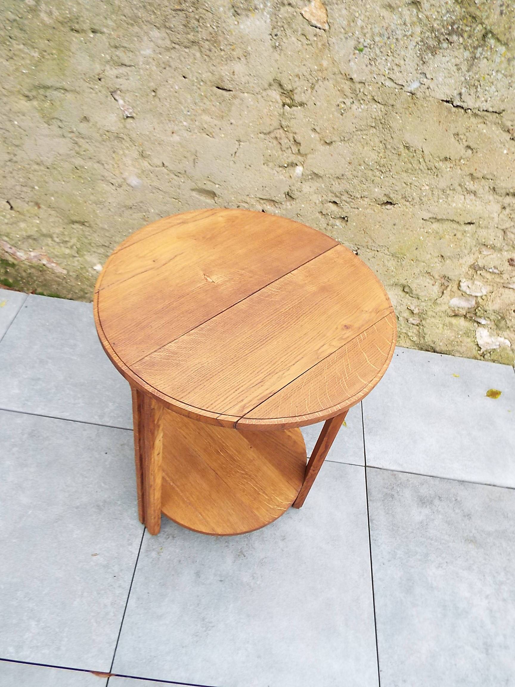 Art Deco style pedestal table