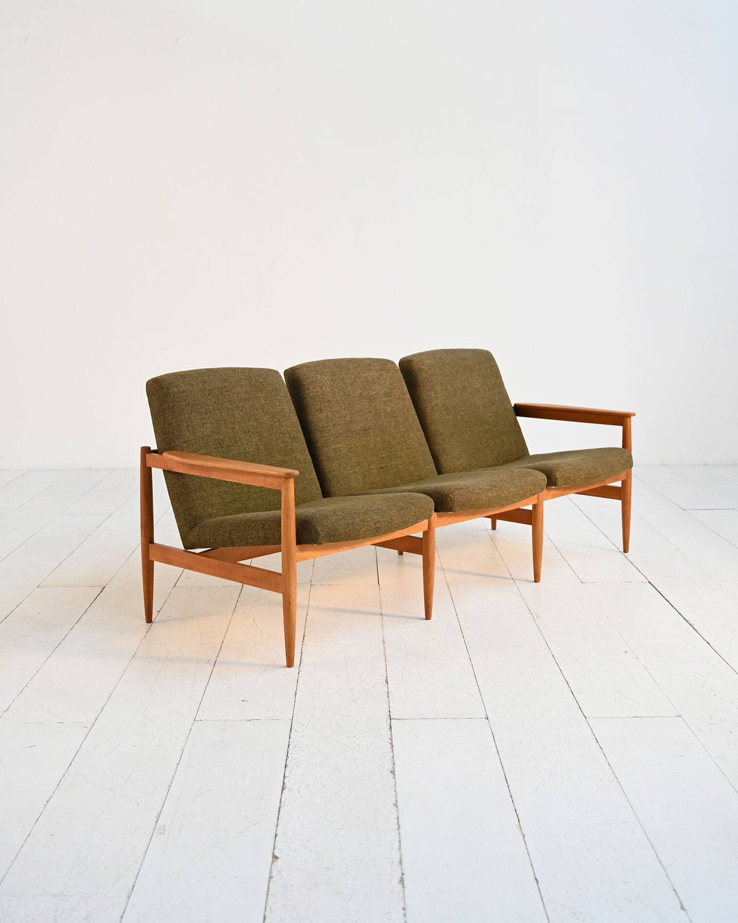 Scandinavian three-seat oak sofa, 1950s/60s