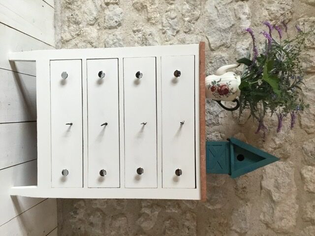 Parisian chest of drawers