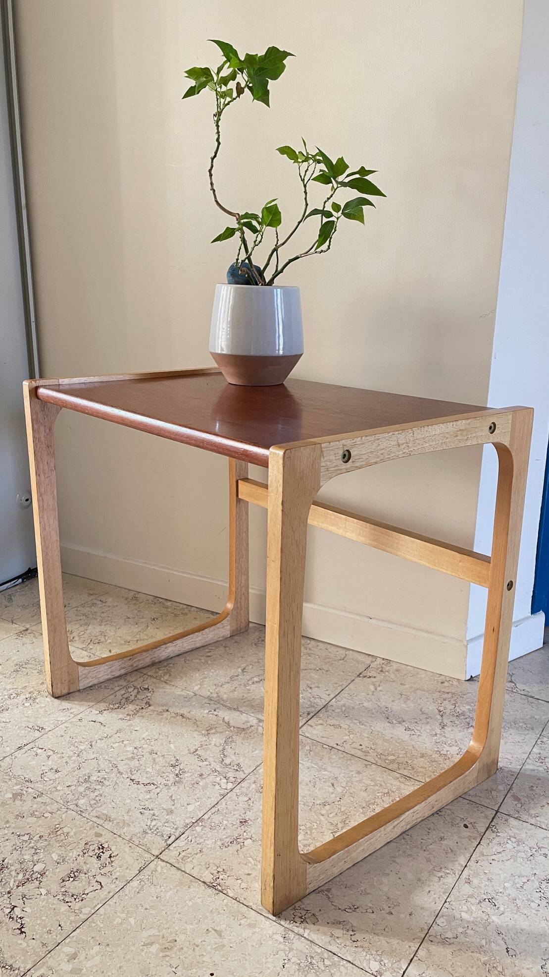 Table basse bois exotique vintage