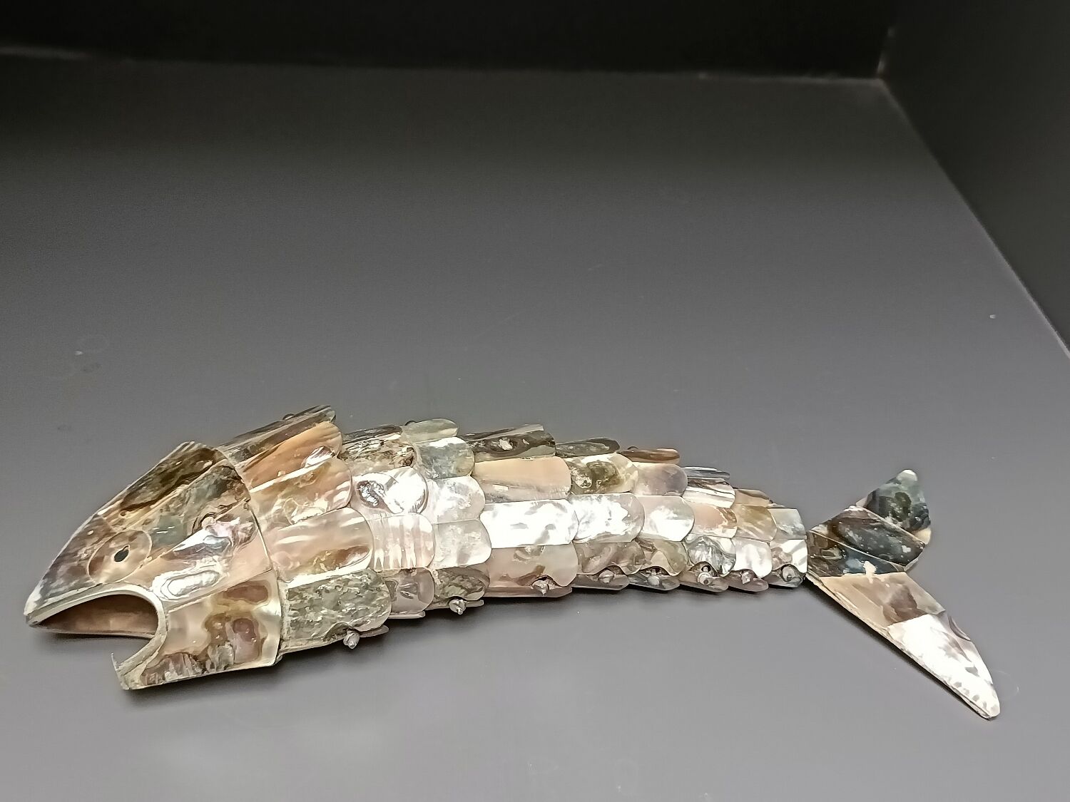 Bottle opener, bottle opener, mother-of-pearl fish