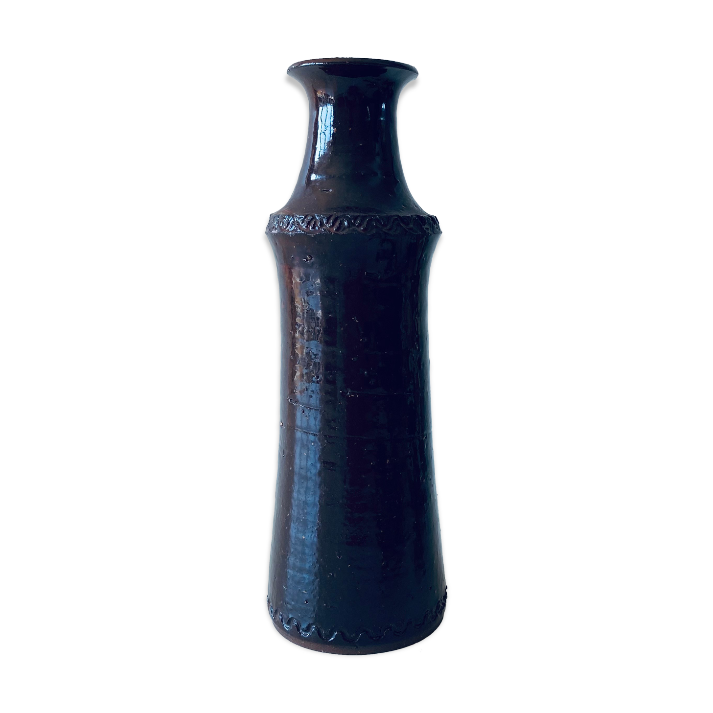 Tubular vase in glazed brown sandstone
