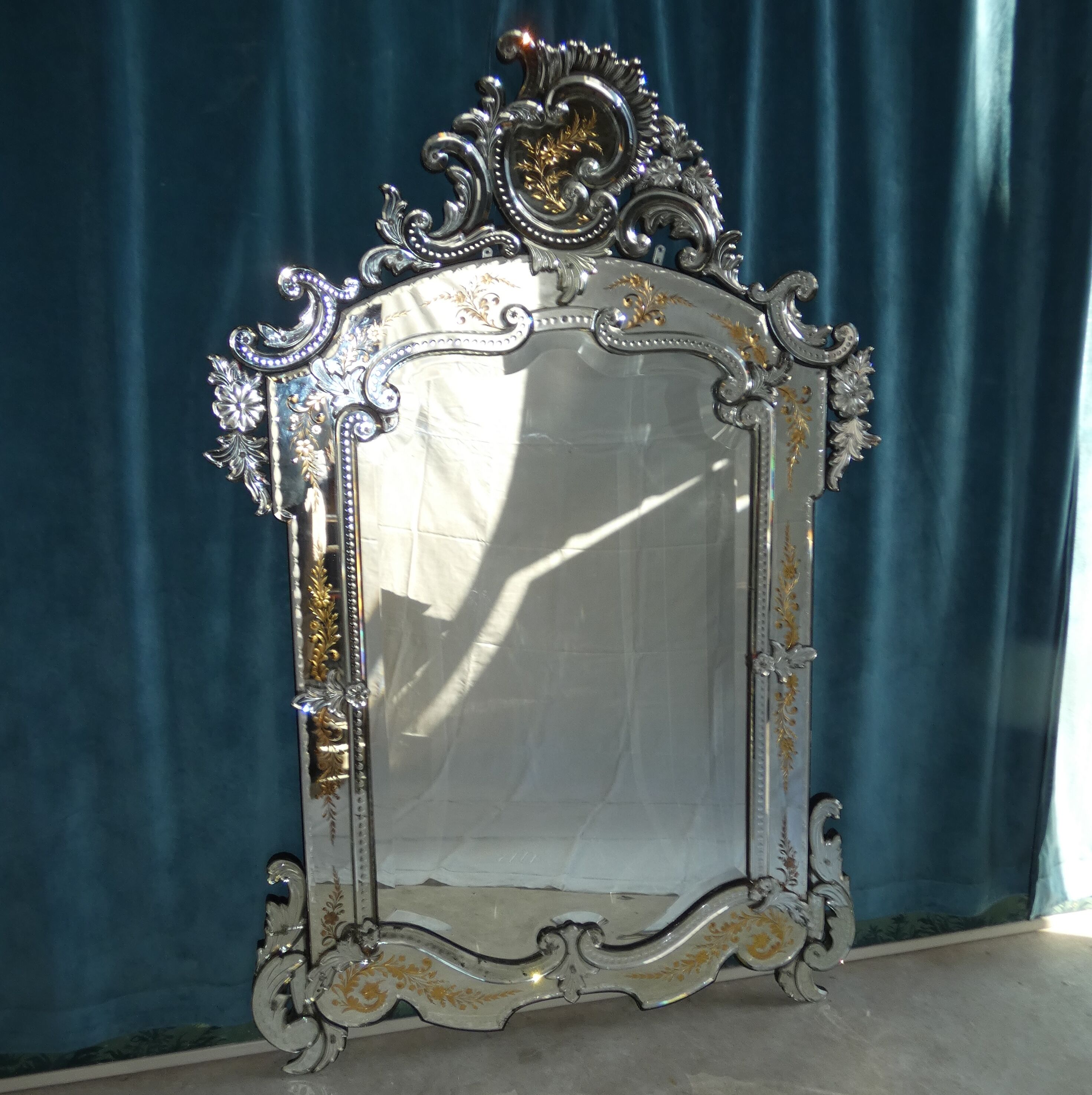 Baroque mirror murano eglomized height 166 x 110 early twentieth