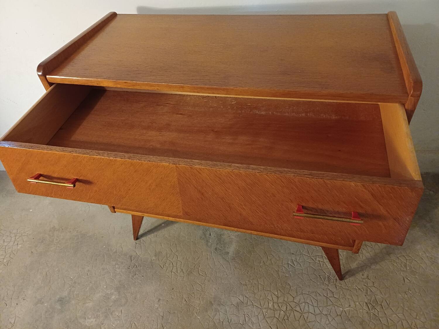 Vintage chest of drawers