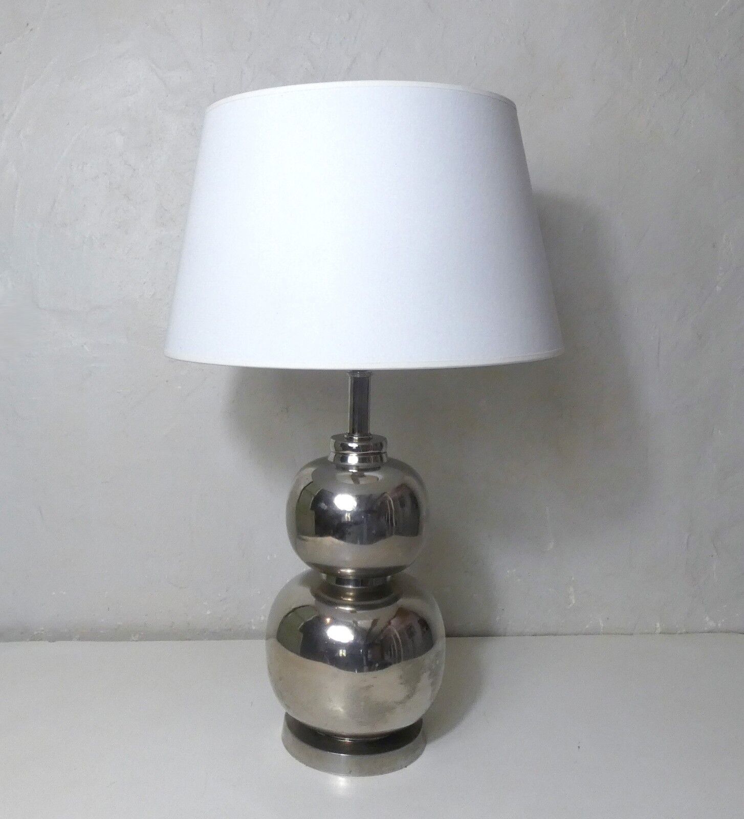 Vintage Space Age lamp with silver chrome metal ball base and DRIMMER H lampshade