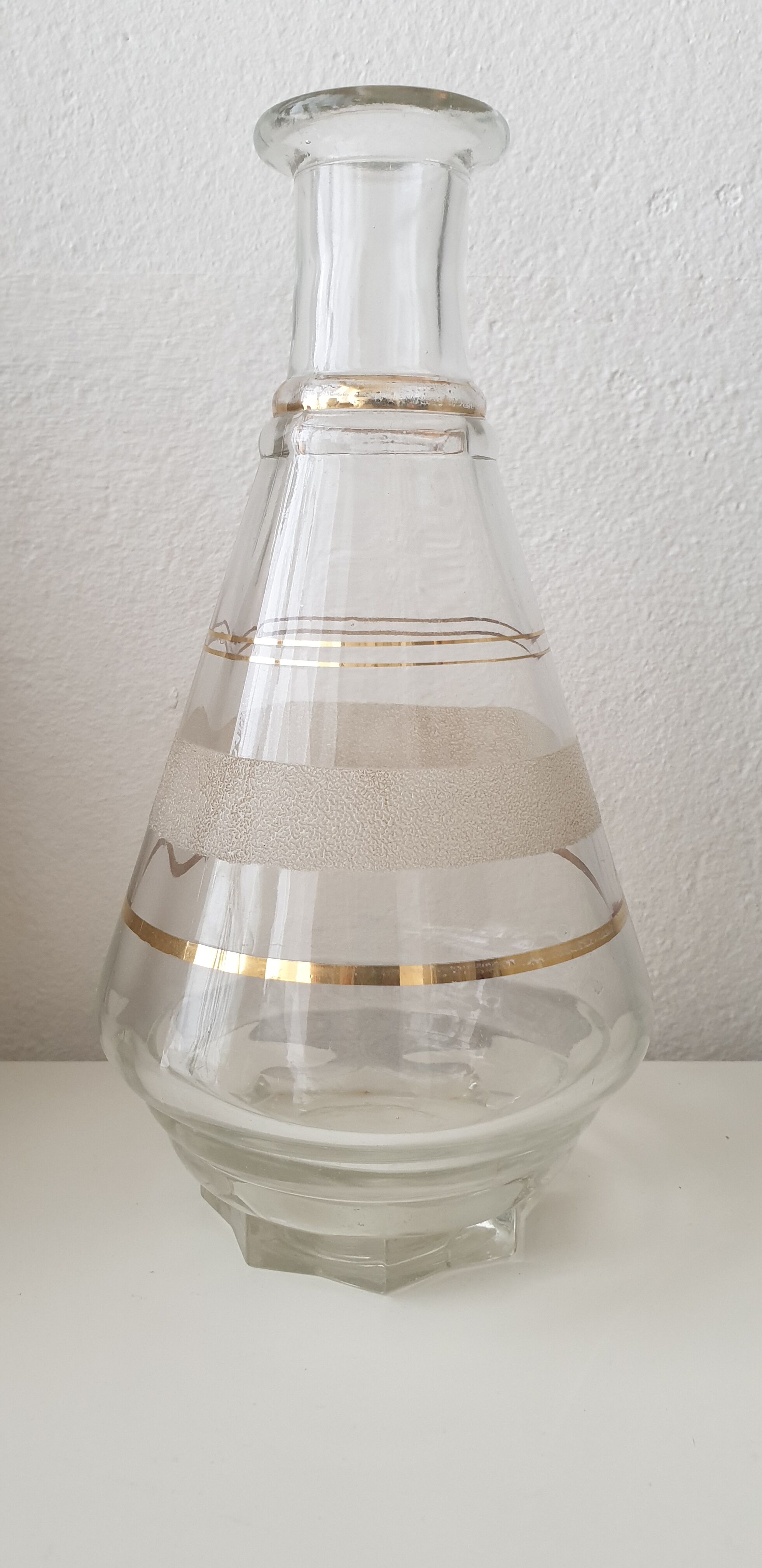 Art deco decanter gilded border