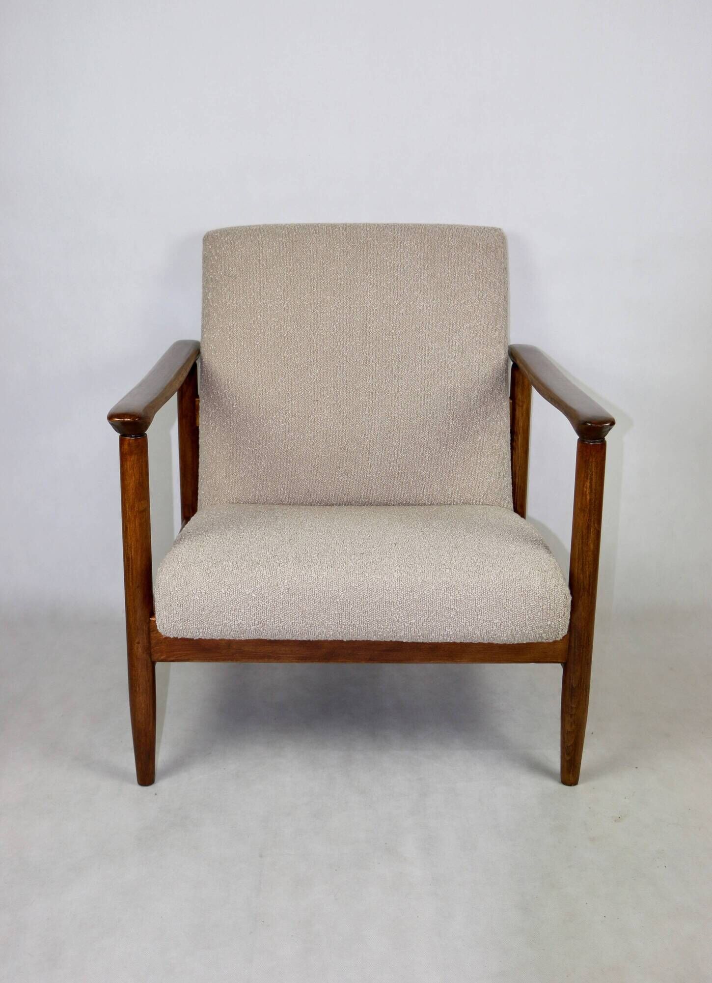GFM-142 armchair, design by Edmund Homa from the 70s, beige boucle - 2 pieces available