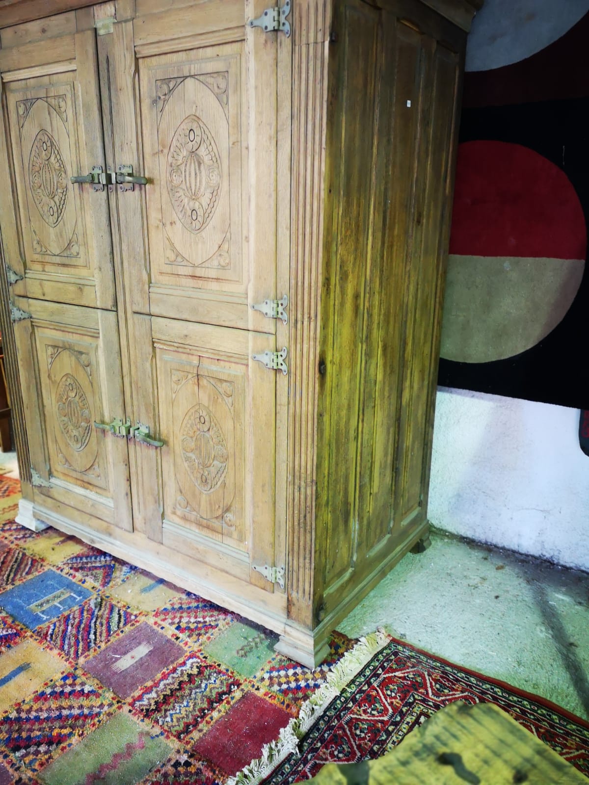 Ancienne chambre froide en bois