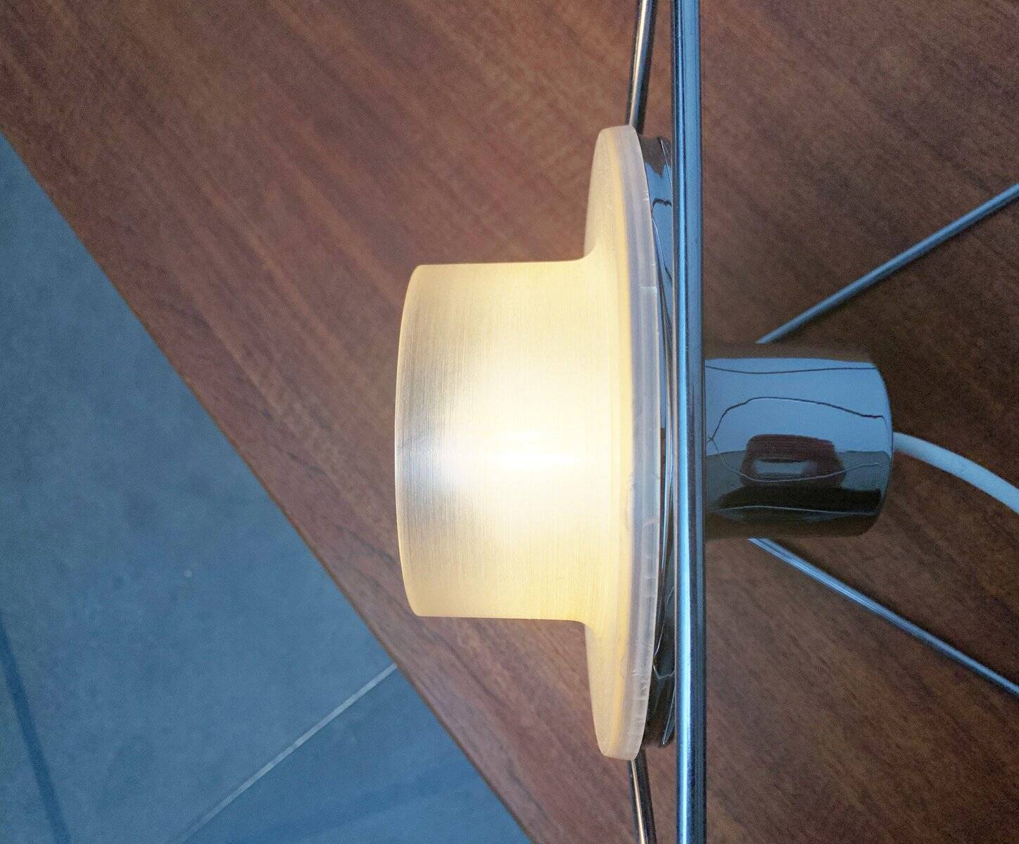 Poliedra table lamp from the Italian space age by Felice Ragazzo for Guzzini