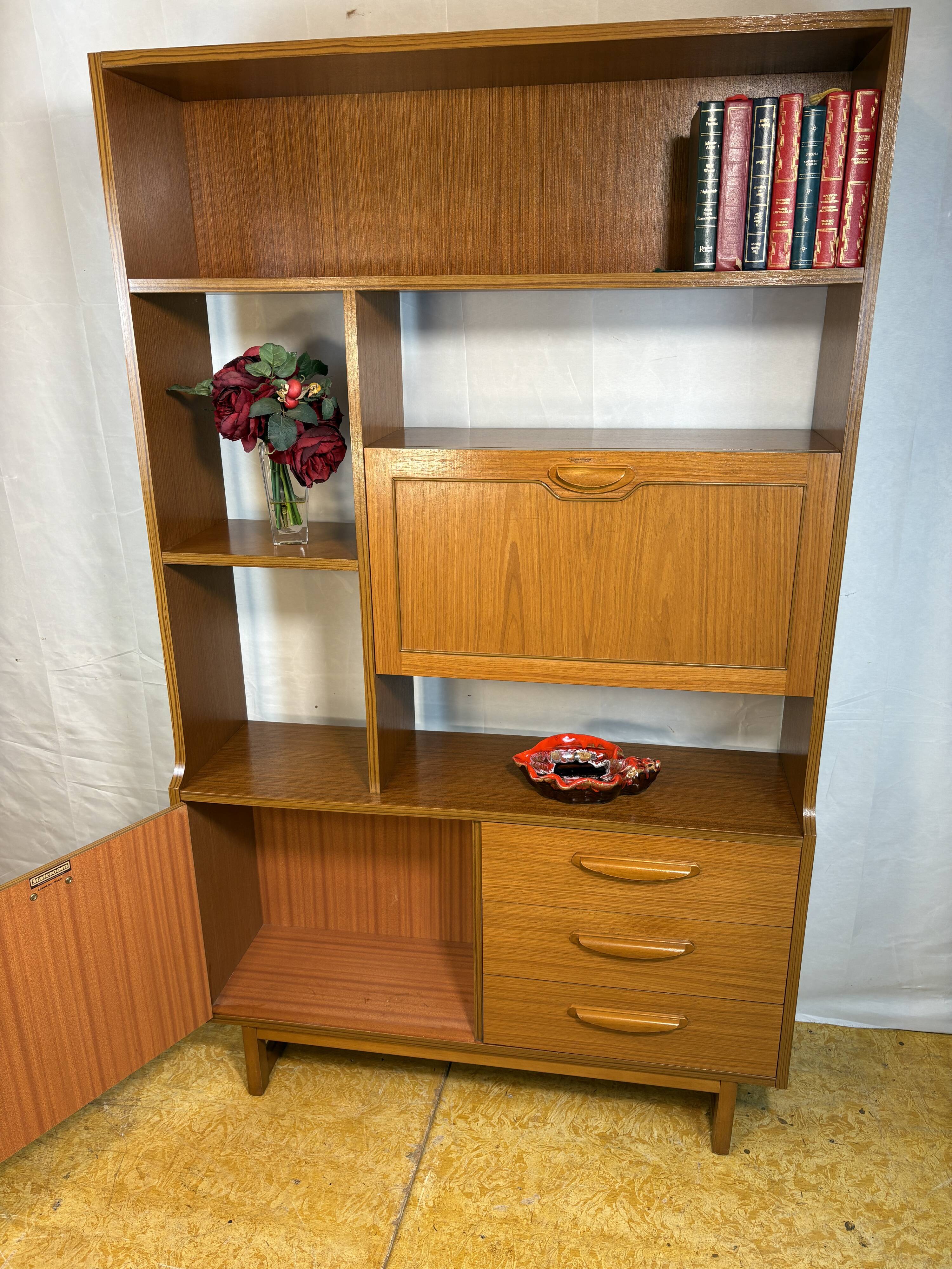 Mid-Century Retro Vintage Room Divider / Shelving Unit by Stonehill – State