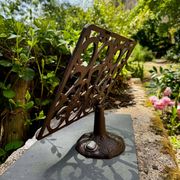 Porte revues lutrin en fer forgé Art Nouveau