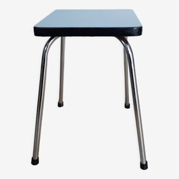 Tabouret de cuisine en formica bleu clair