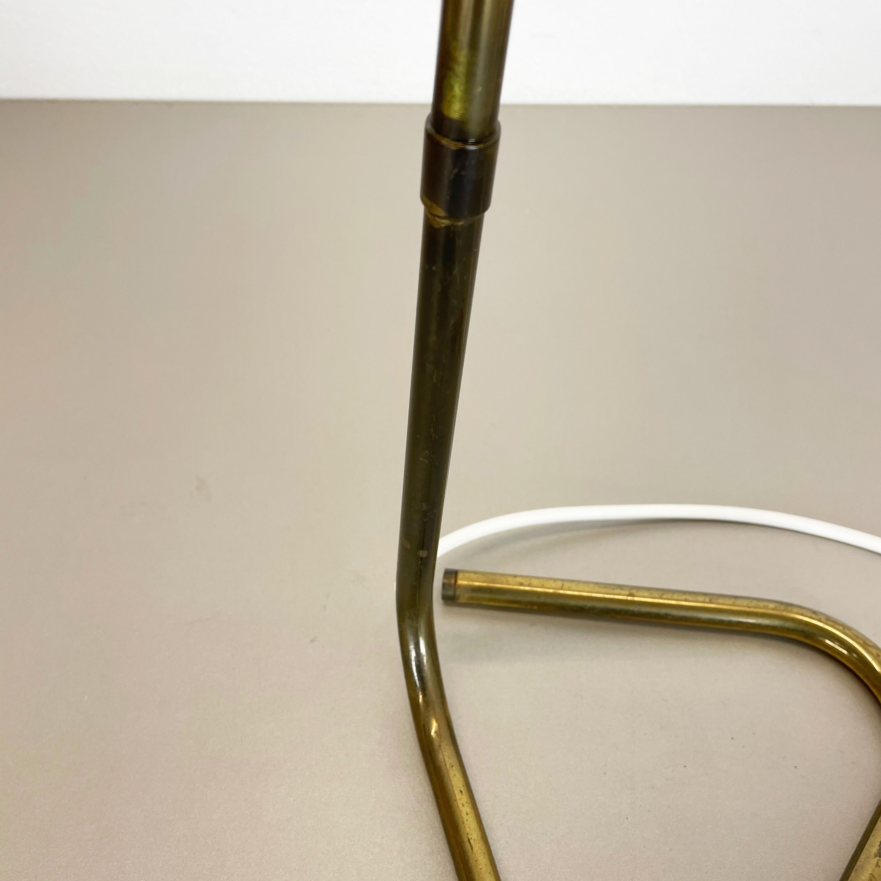 Original Kalmar Style Hollywood Regency Brass Table Light, Austria, 1950s