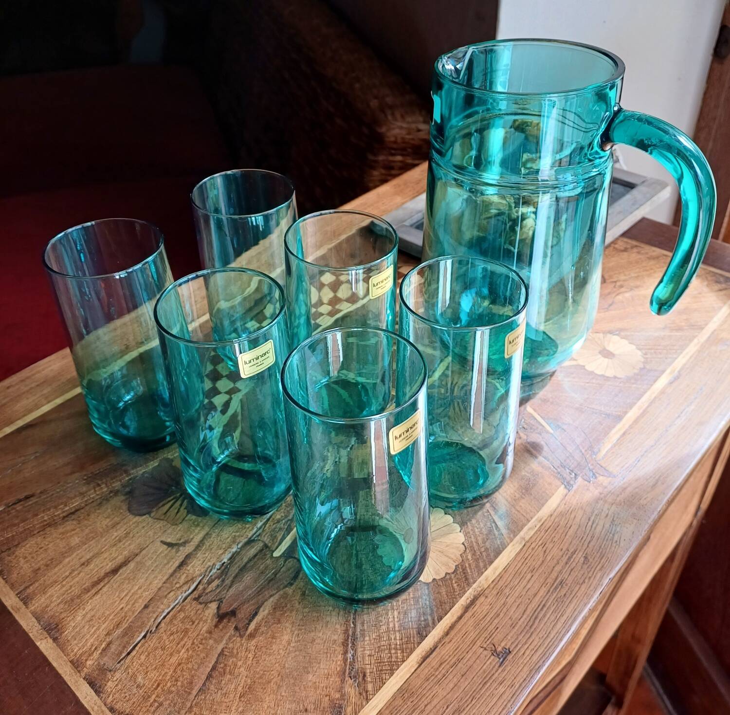 1 set of 6 glasses + the pitcher from Cristallerie D'Arc