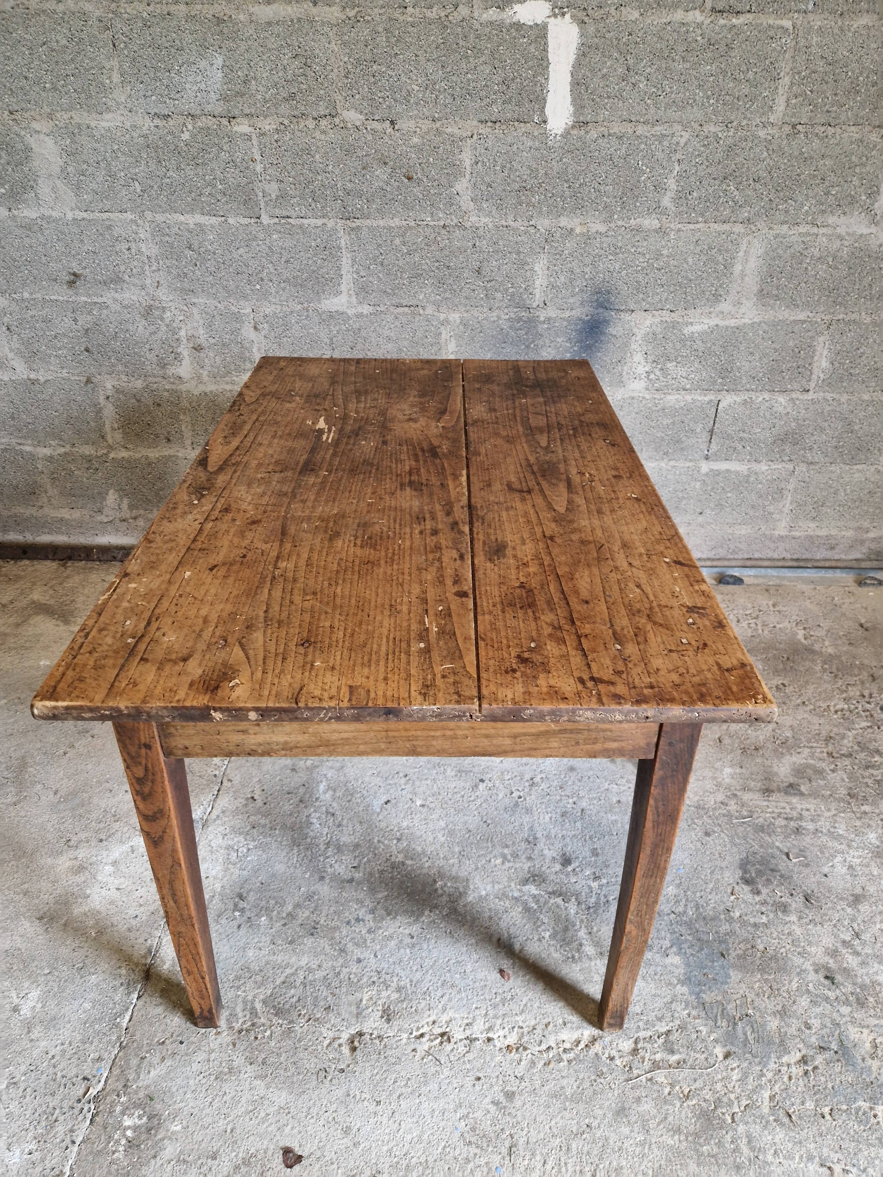 Farm table