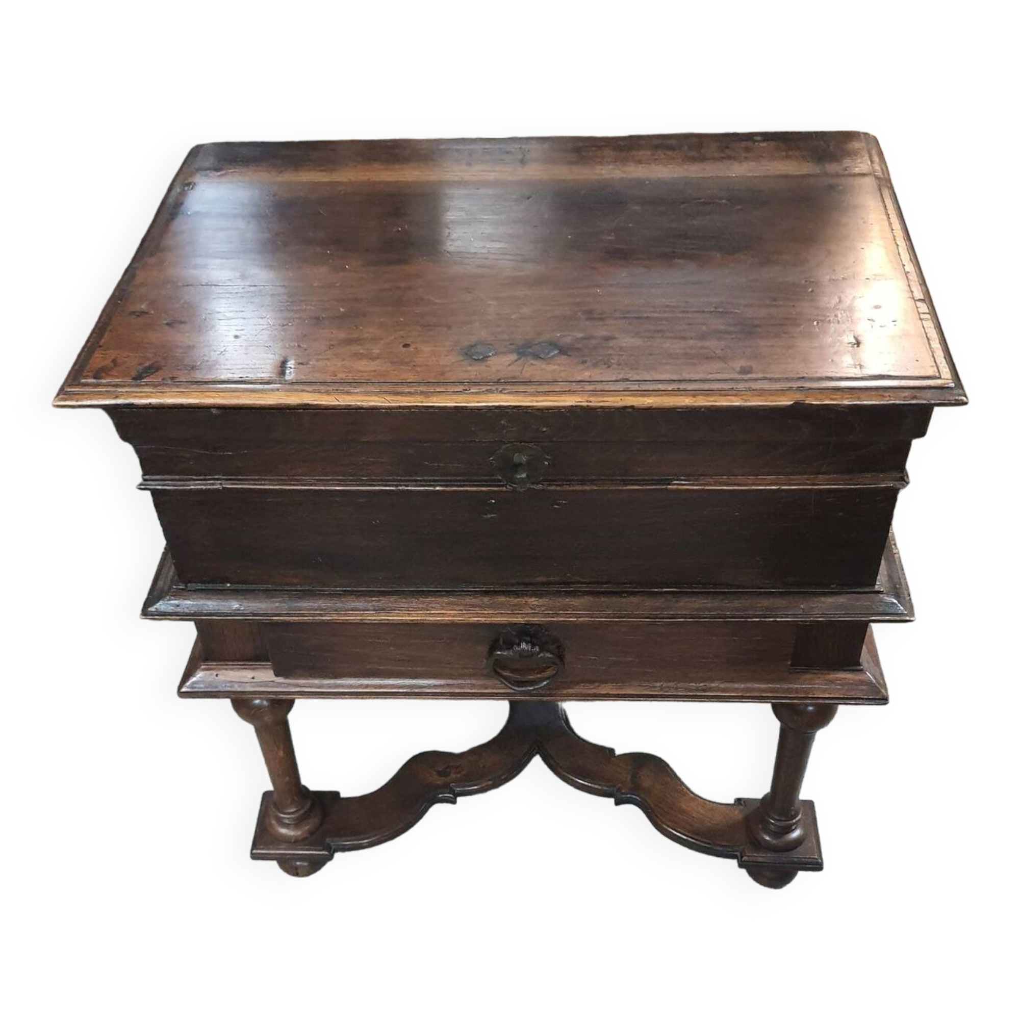 Small 19th century oak chest