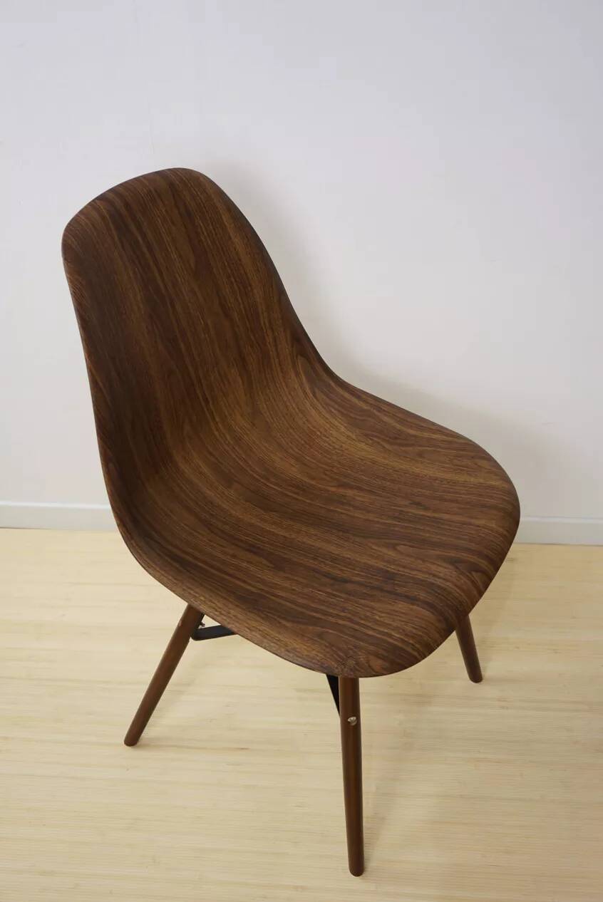 4 chairs in abs, wood and metal