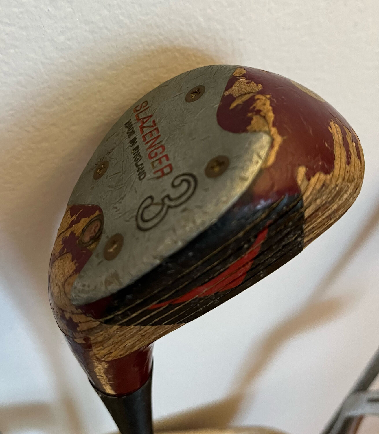 Golf bag filled with 5 vintage clubs