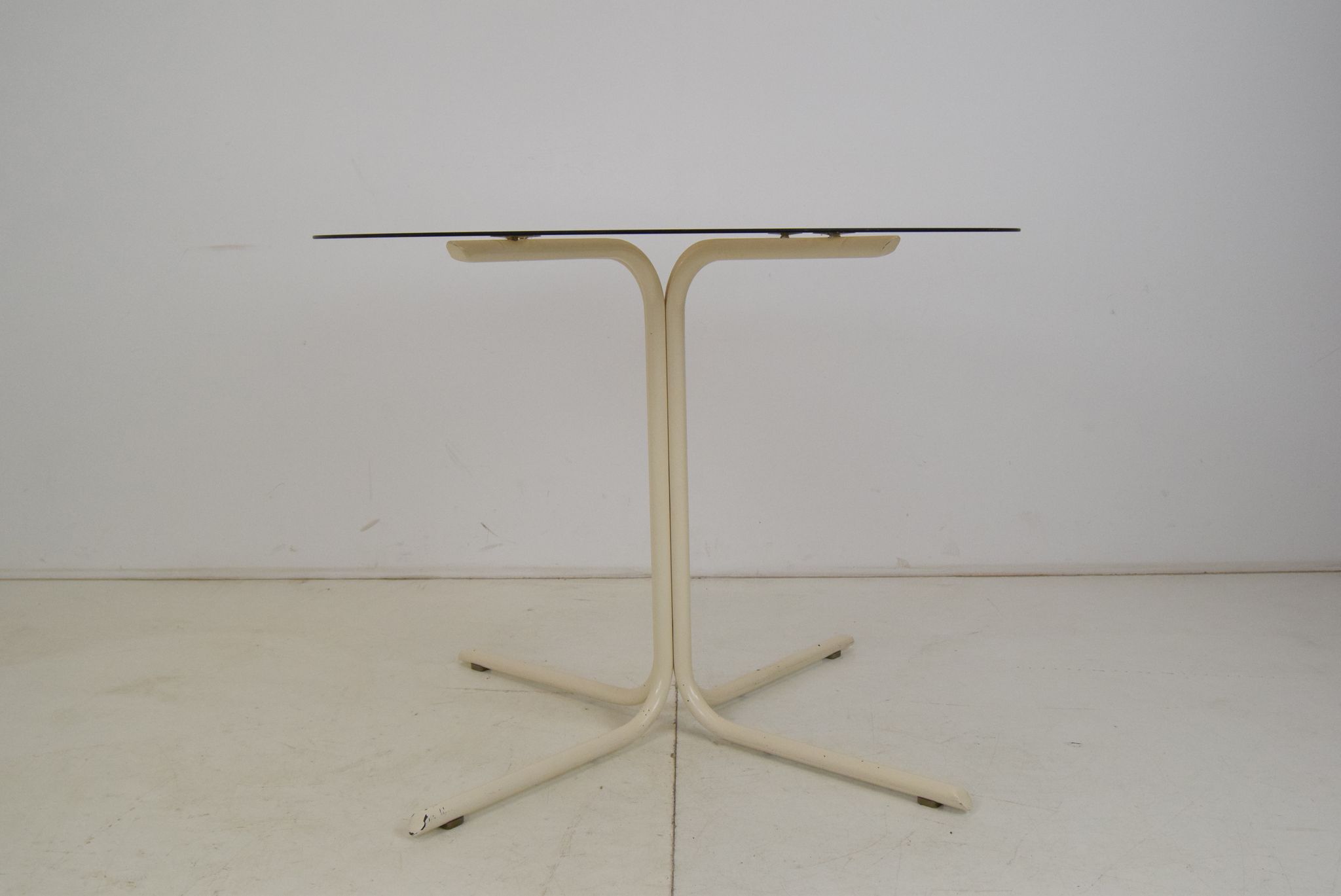 Round dining table,Metal and Glass,1970's.
