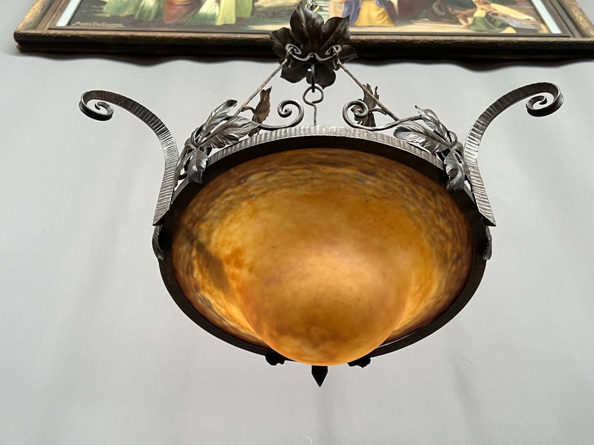 Muller Frères Lunéville (1895 - 1933). Art Nouveau style chandelier.