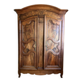 Castle wardrobe in solid walnut - Antique piece