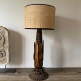 Golden-footed lamp in the shape of a mais