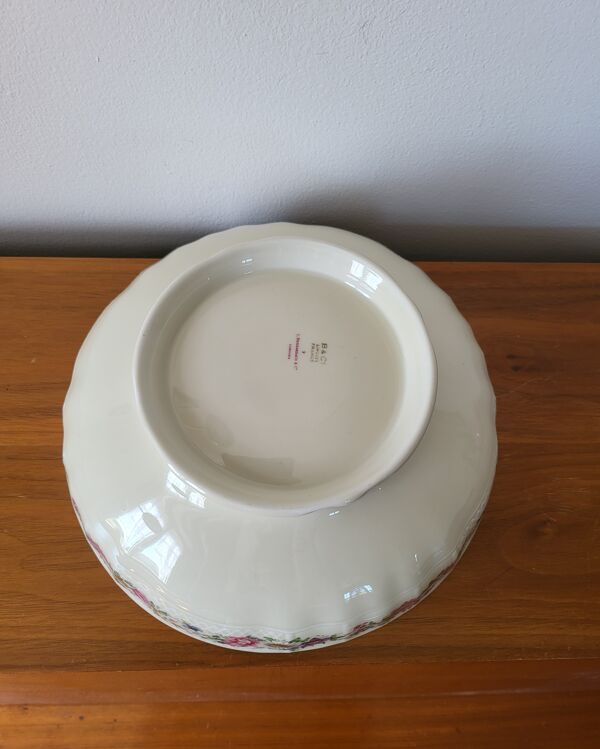 Limoges Bernardaud. Plat Rond Saladier en porcelaine