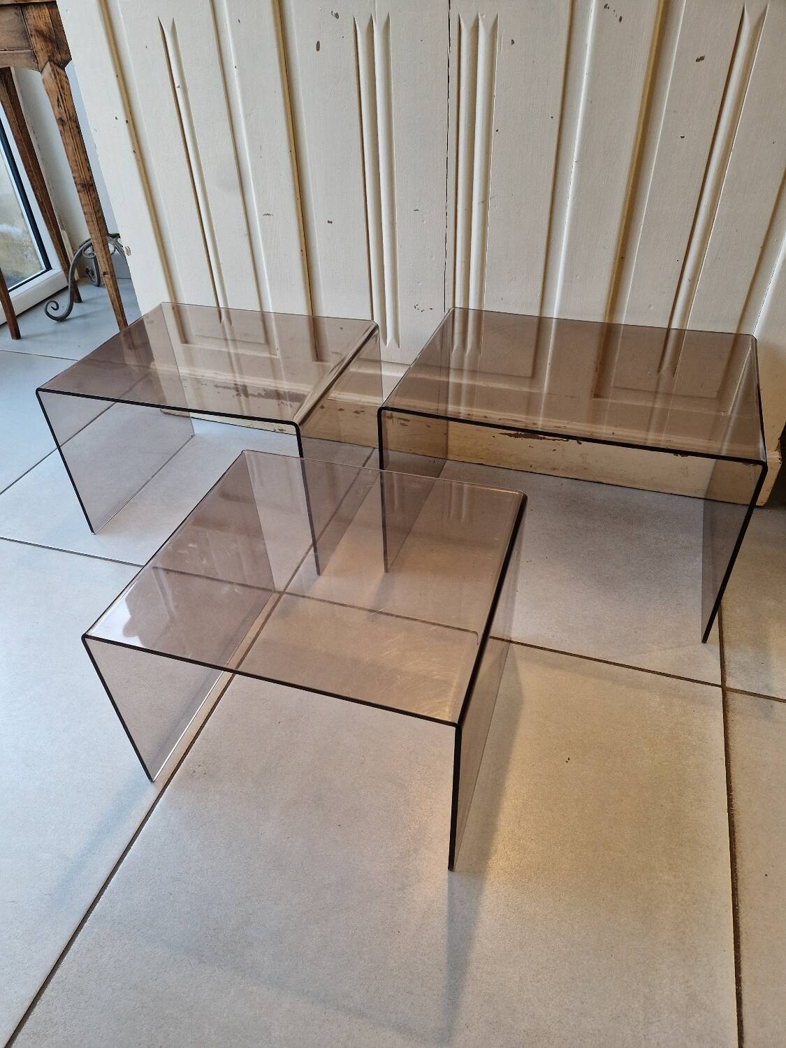 Vintage deco nesting table in smoke plexiglas 1970