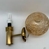 Set of 3 globe wall lights in glass and gold metal