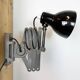 Lampe murale à ciseaux en émail noir industriel, années 1950