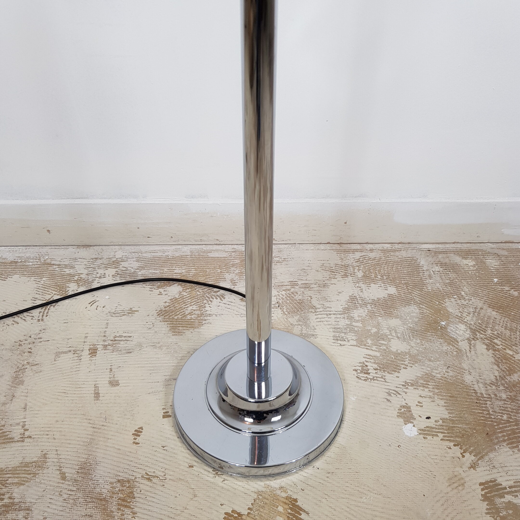 Chrome floor lamp 70s