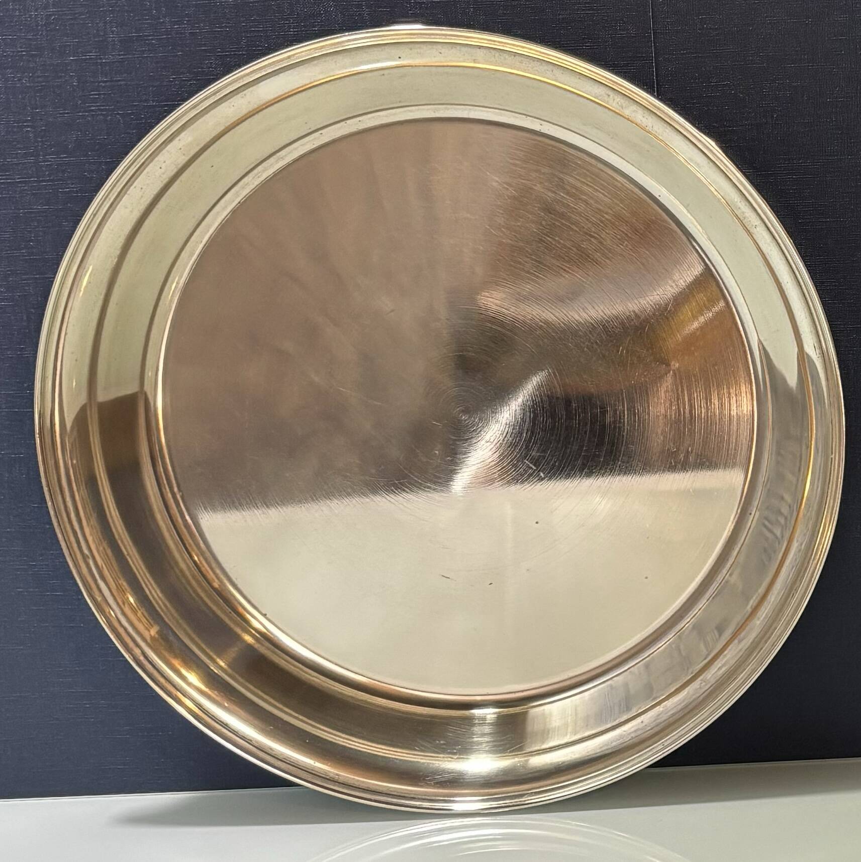 Vintage circular silver-plated tray – Made in the United Kingdom