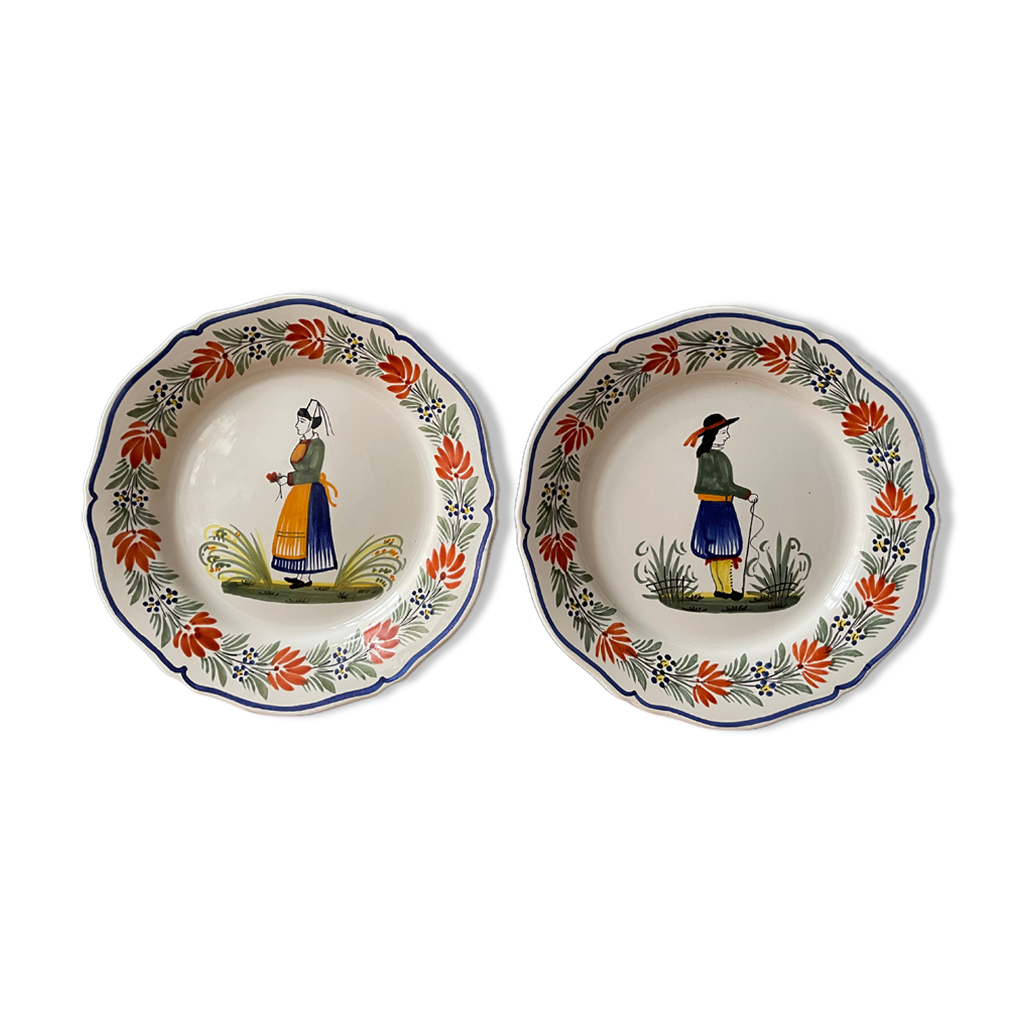 Set of 2 decorative plates Henriot Quimper France decorated by hand