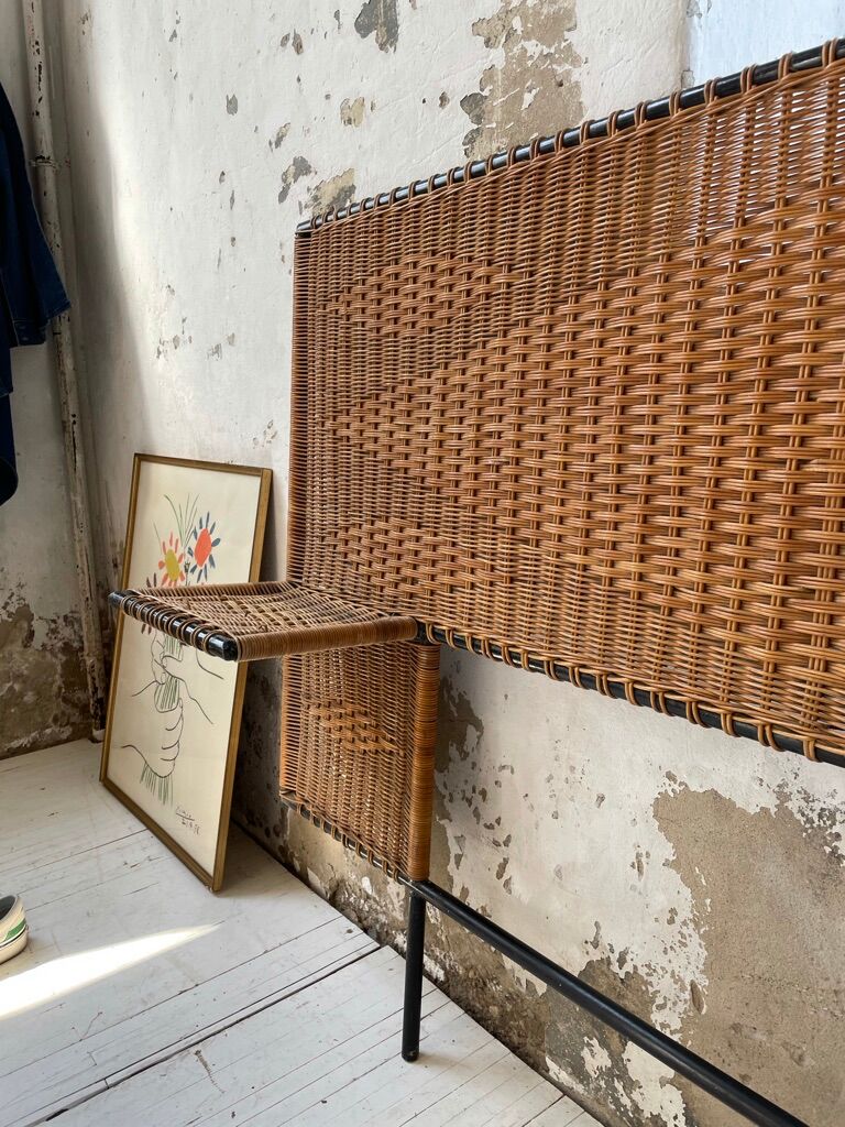 Metal and wicker headhead 50s