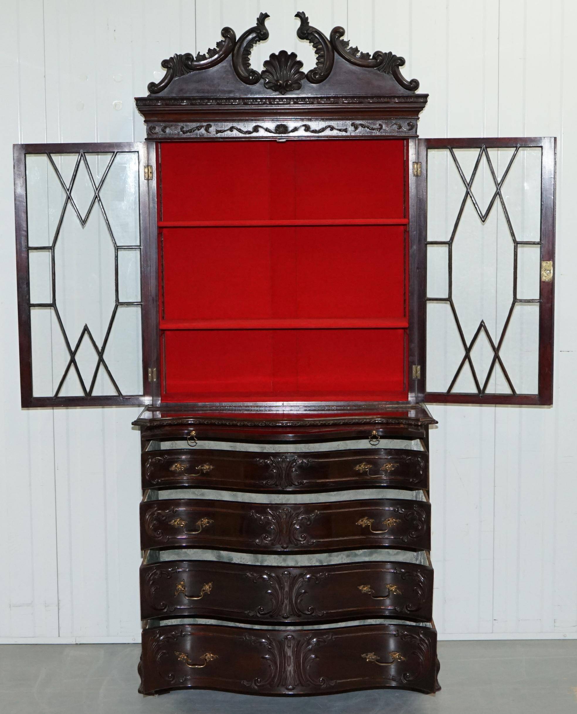 George III Library Thomas Chippendale in Hardwood on Serpentine Chest of Drawers