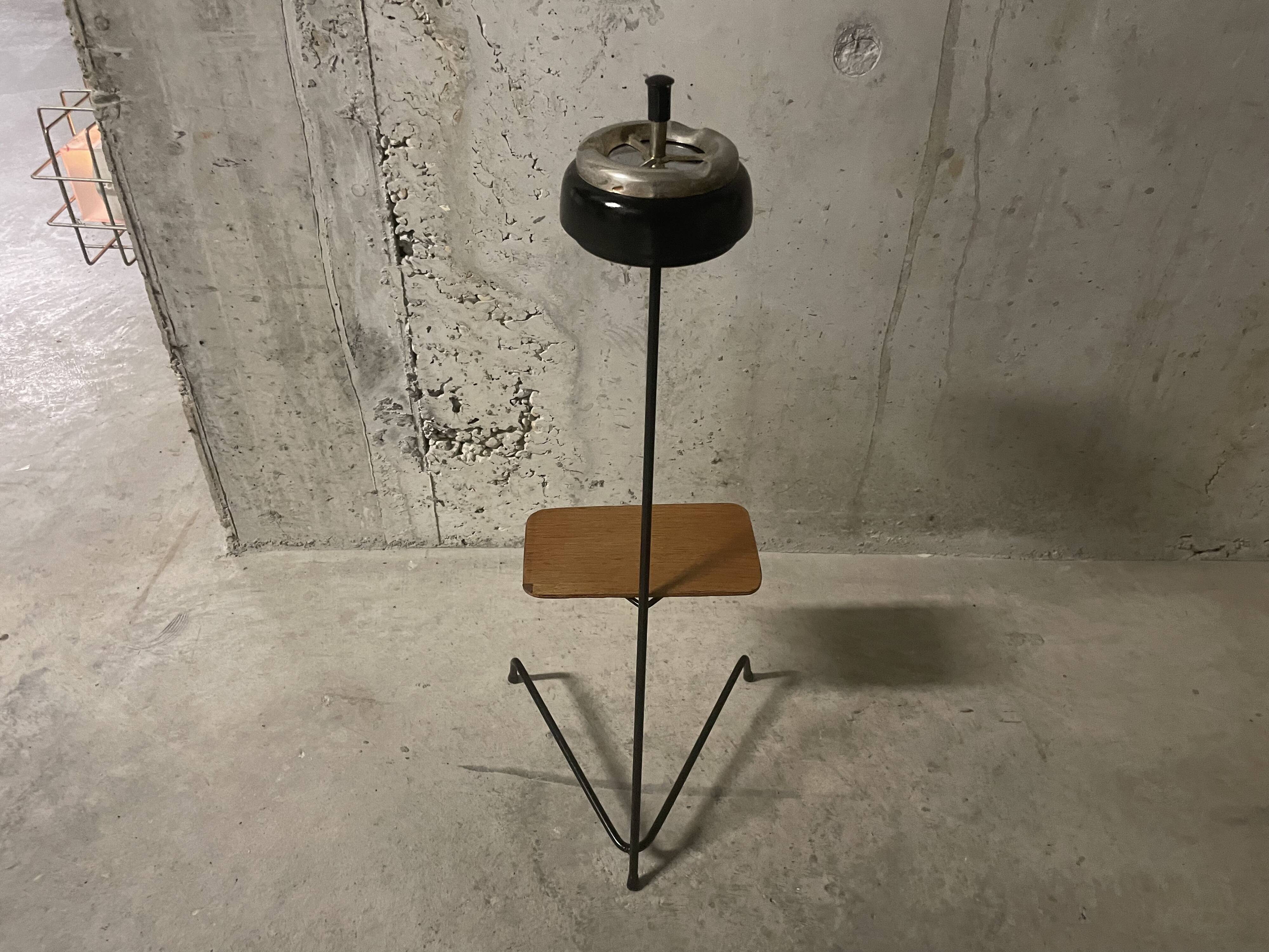 Tripod ashtray from the 1950s