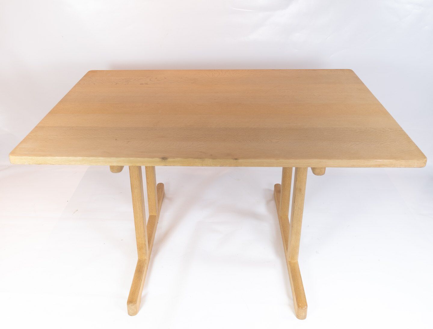 Shaker dining table, model C18 by Børge Mogensen