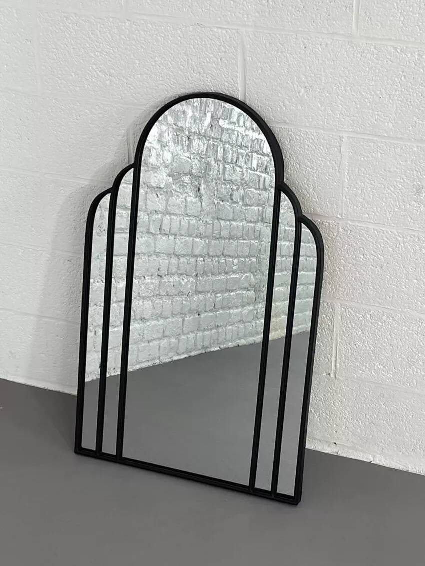 Wall mirror