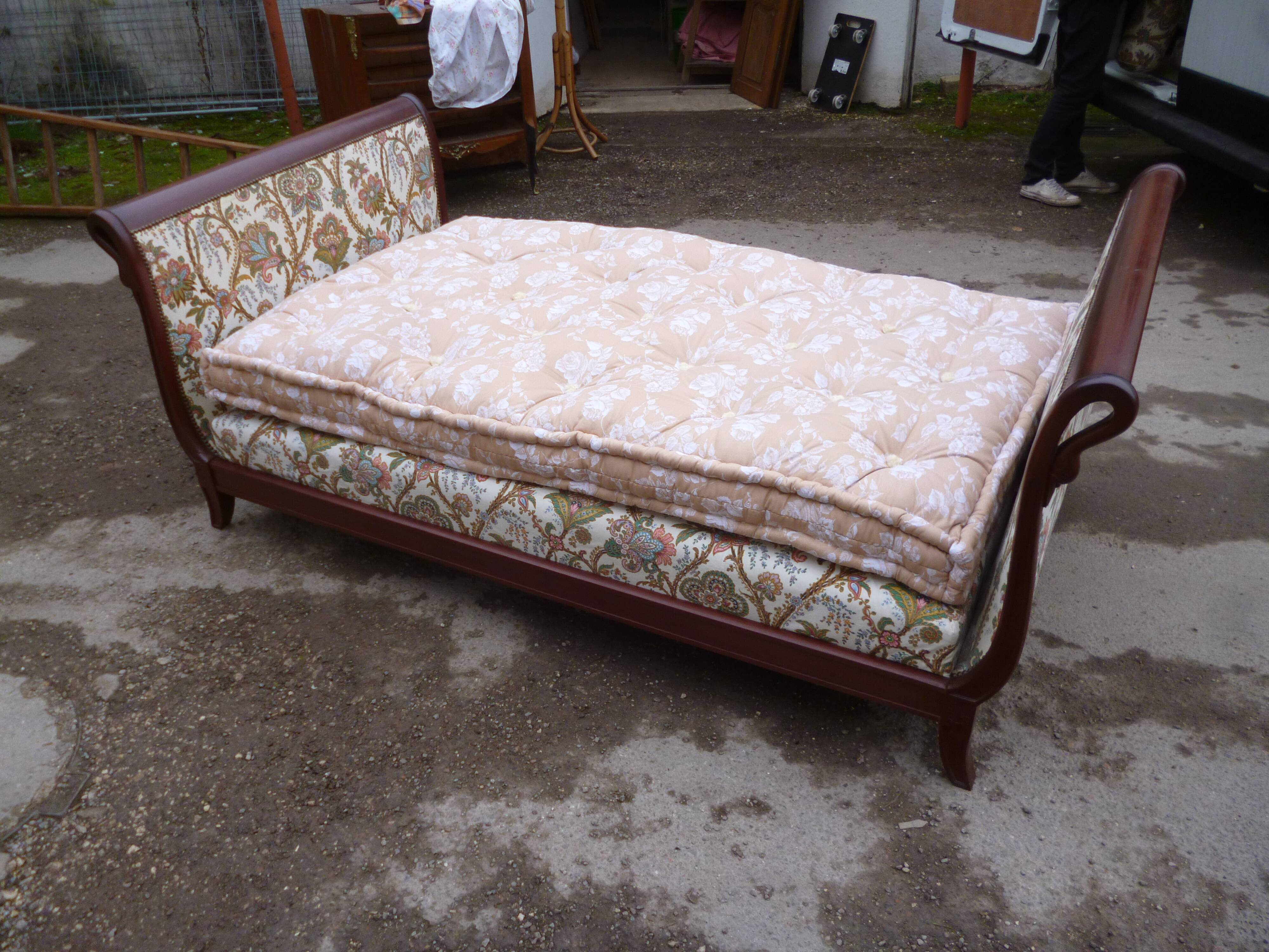 Empire style mahogany daybed